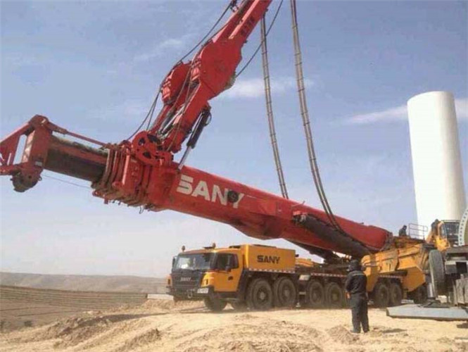 安定区作业场地不达标（如地面松软），公司会提供解决方案吗？